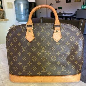 Authentic Louis Vuitton Alma PM handbag